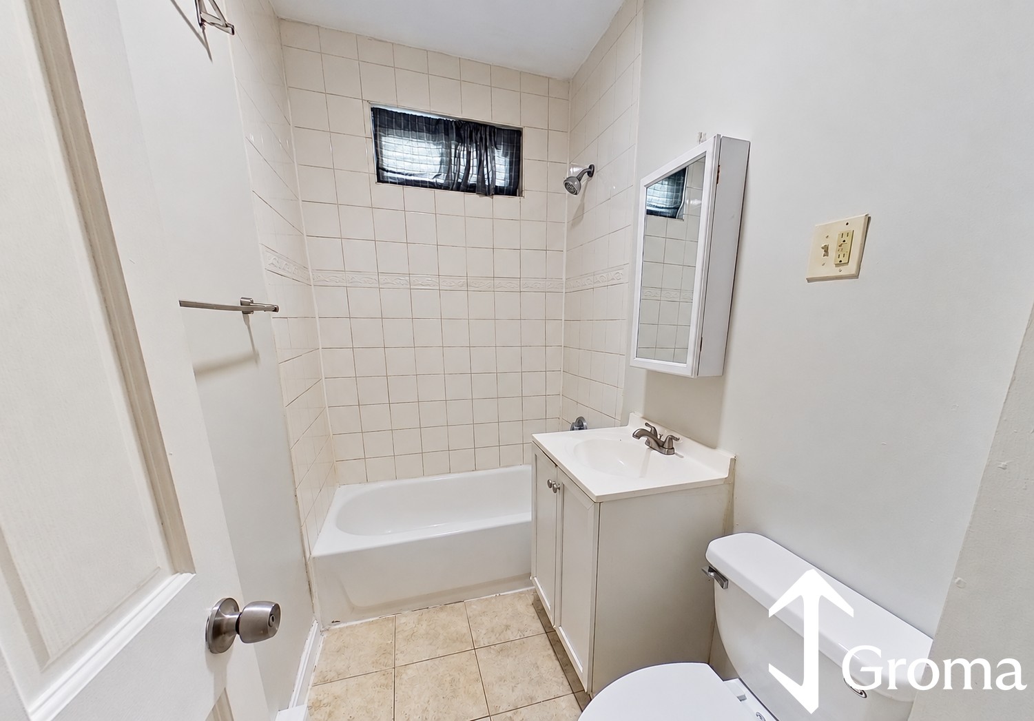 Photos of apartment on Hillside St.,Boston MA 02120