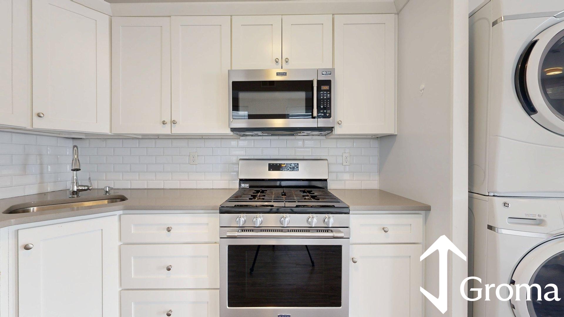 Photos of apartment on Chelsea St.,Boston MA 02128