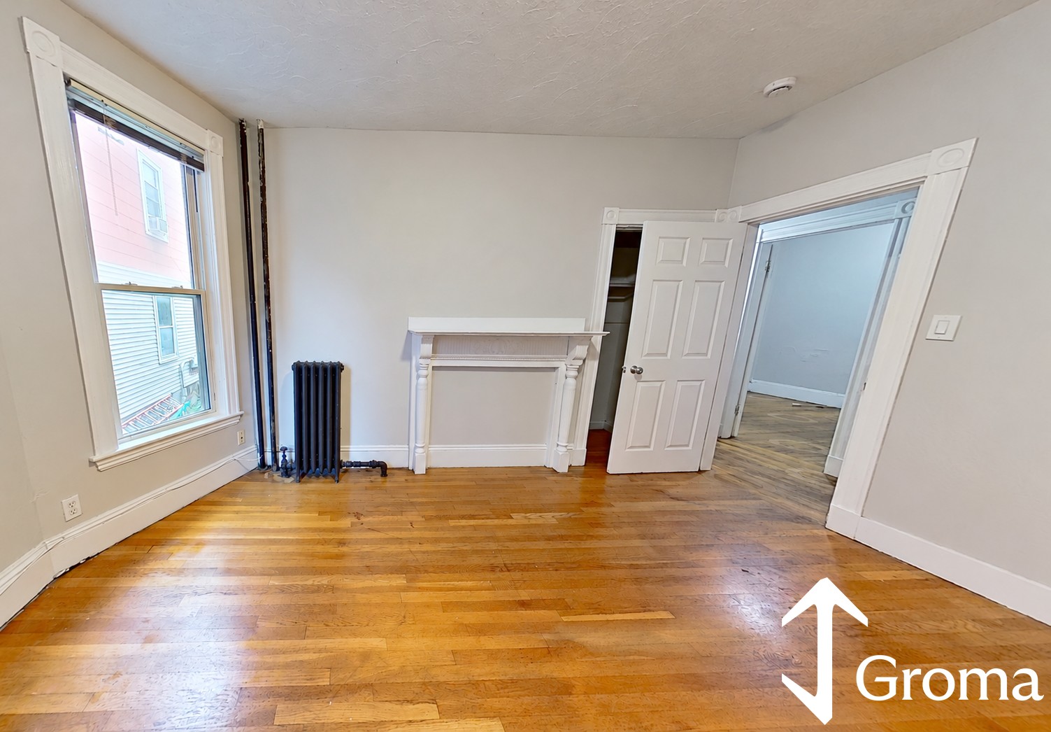Photos of apartment on Hillside St.,Boston MA 02120