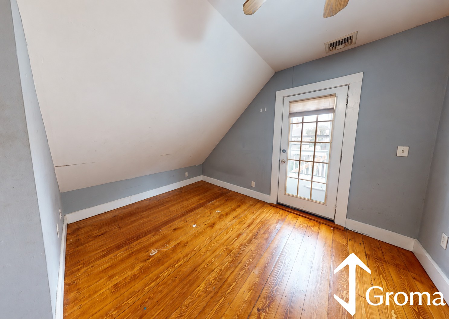 Photos of apartment on Calumet St.,Boston MA 02120