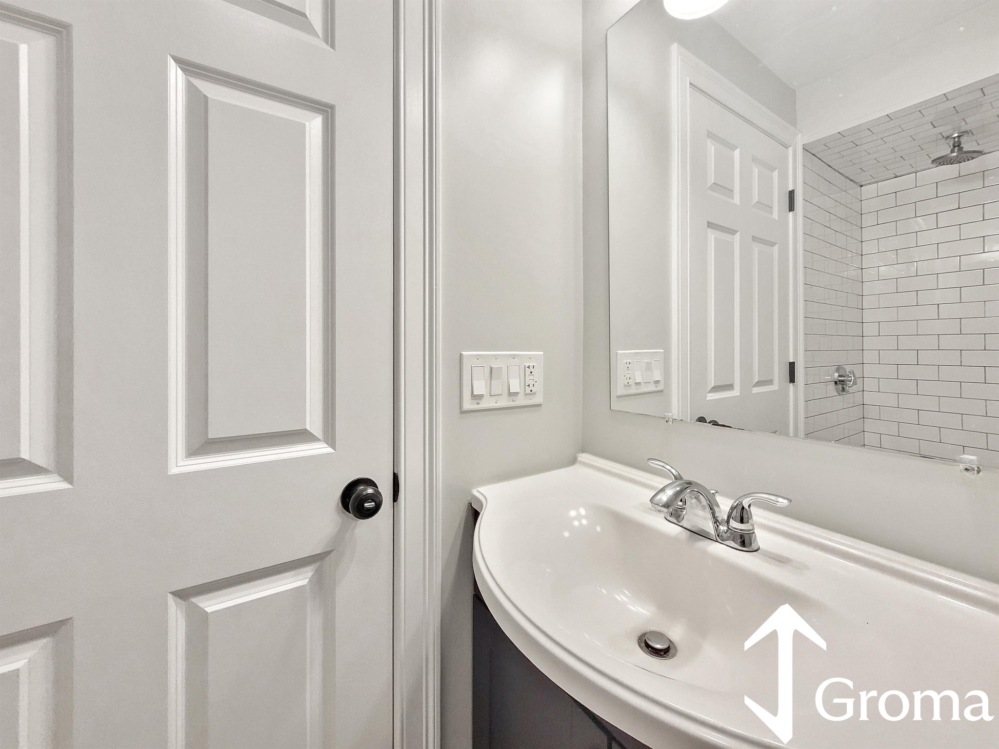 Photos of apartment on Arcadia St.,Boston MA 02122