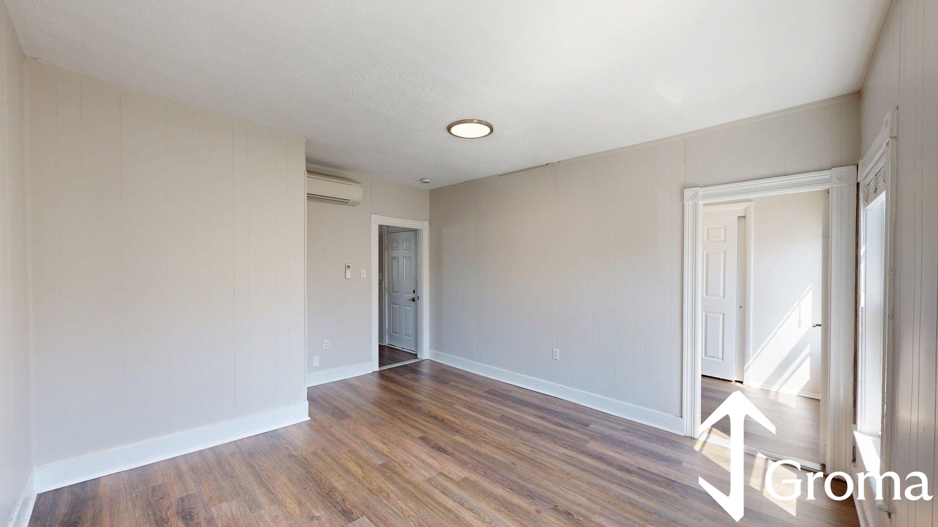 Photos of apartment on Chelsea St.,Boston MA 02128