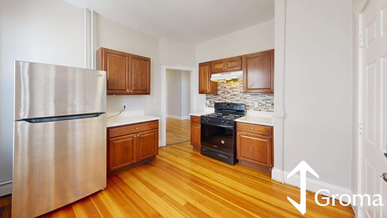 Photos of apartment on Maverick St.,Chelsea MA 02150