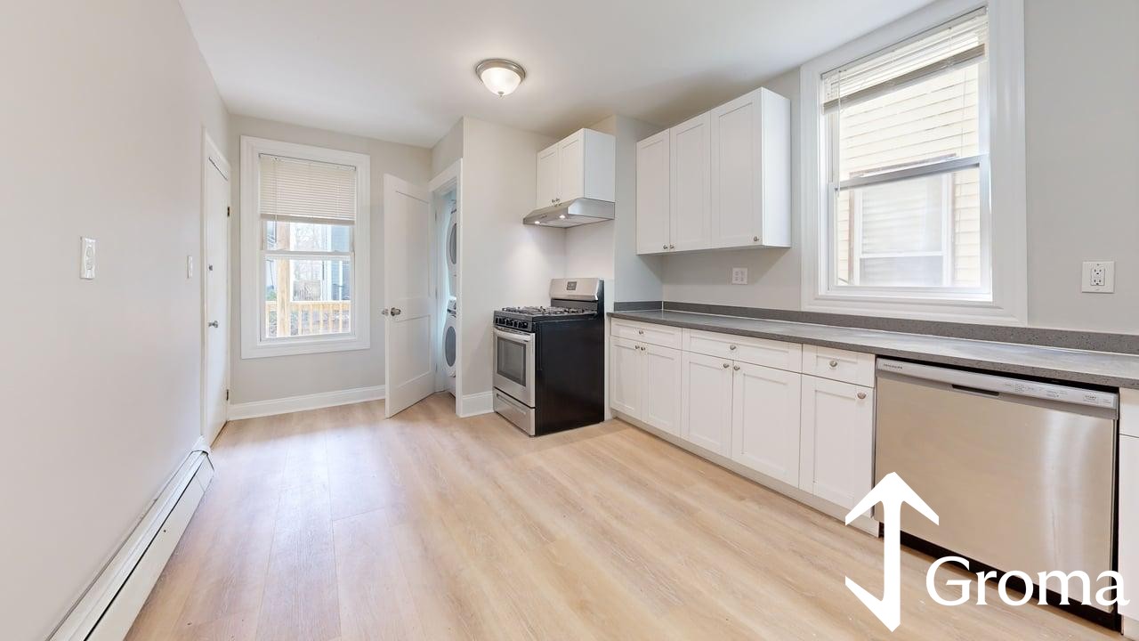 Photos of apartment on Chelsea St.,Boston MA 02128