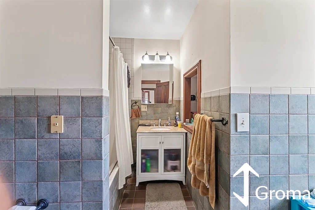 Photos of apartment on Arborway,Boston MA 02130