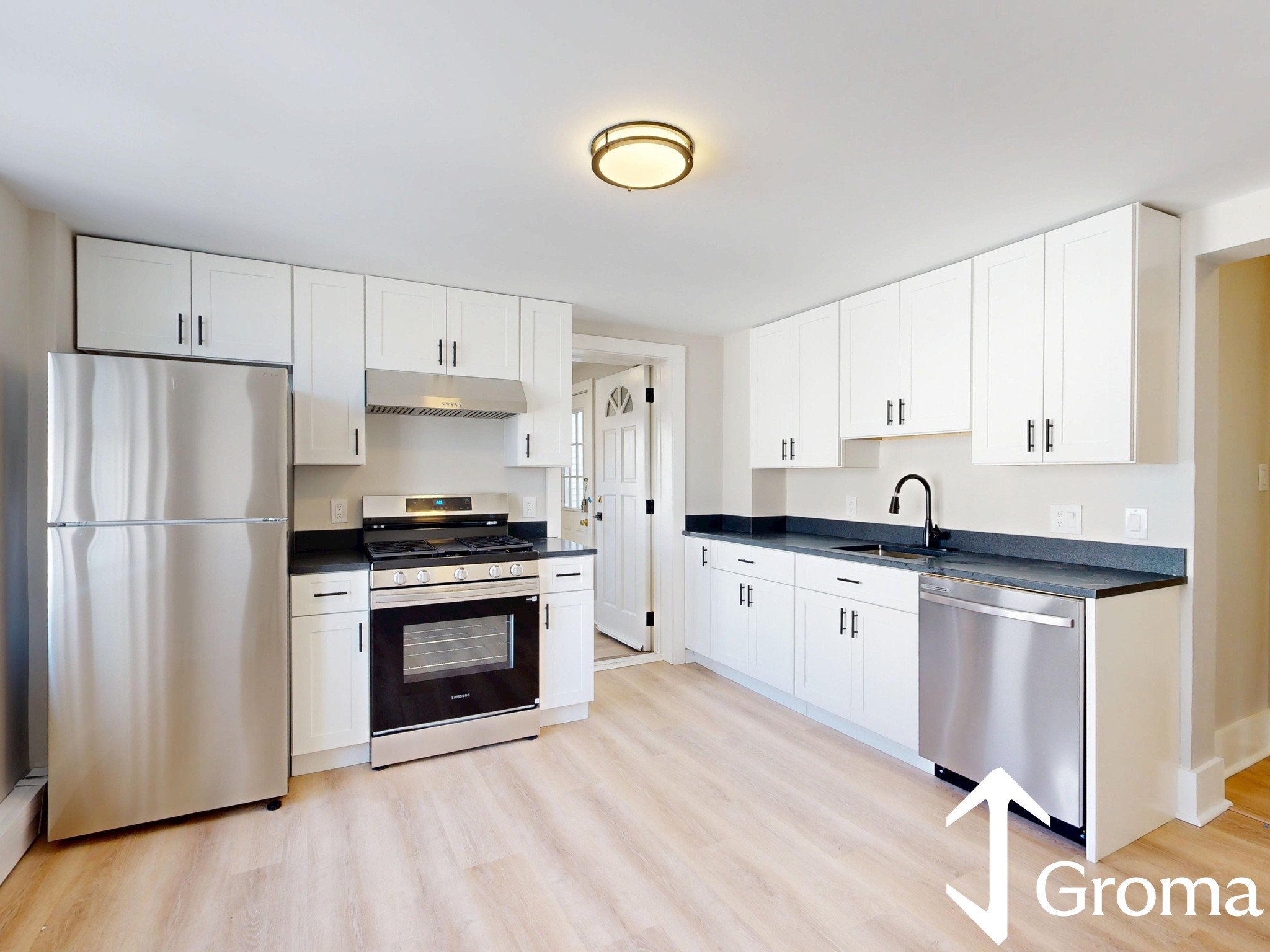 Photos of apartment on Heard St.,Chelsea MA 