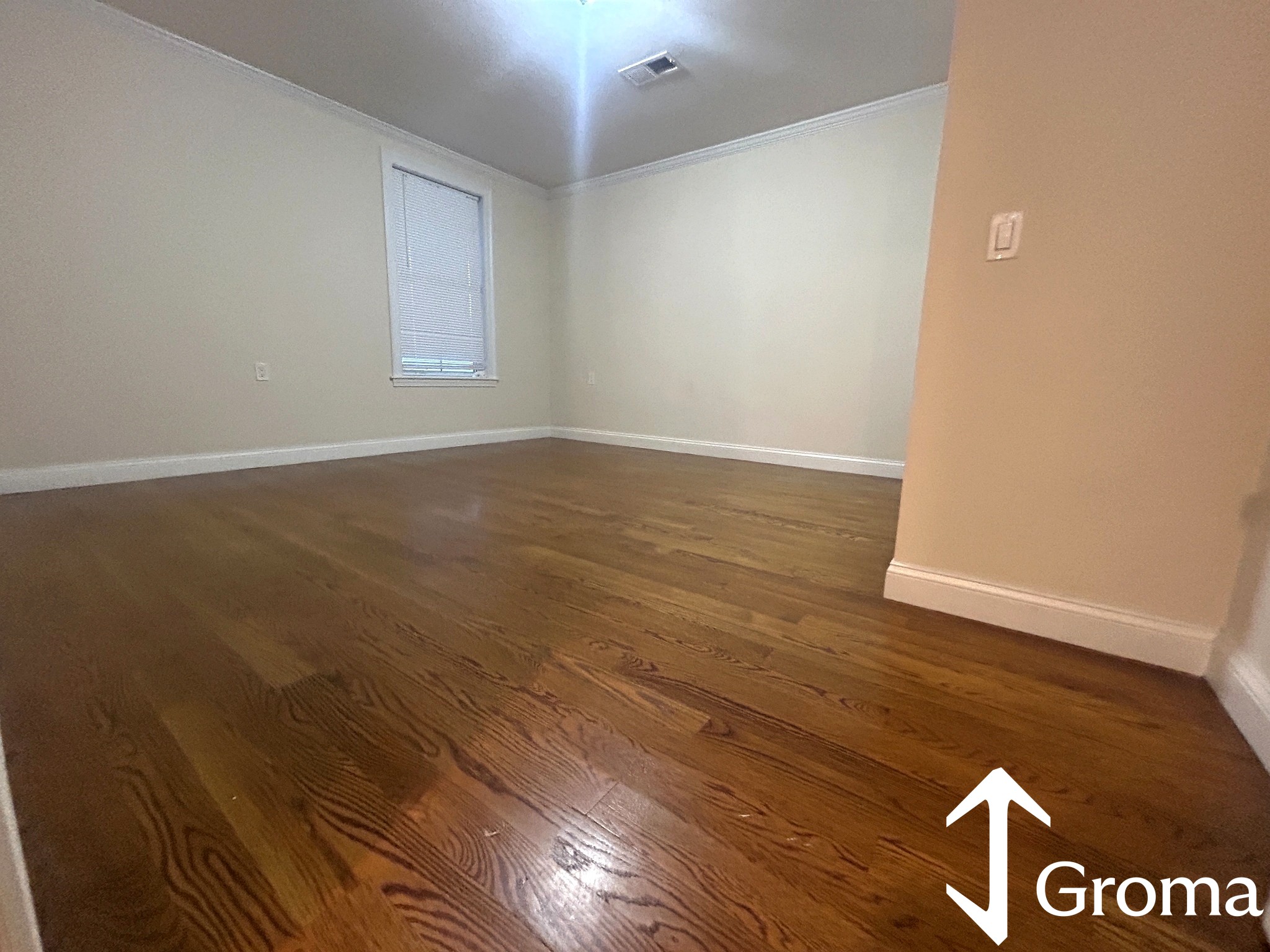 Photos of apartment on Washington St.,Boston MA 02119