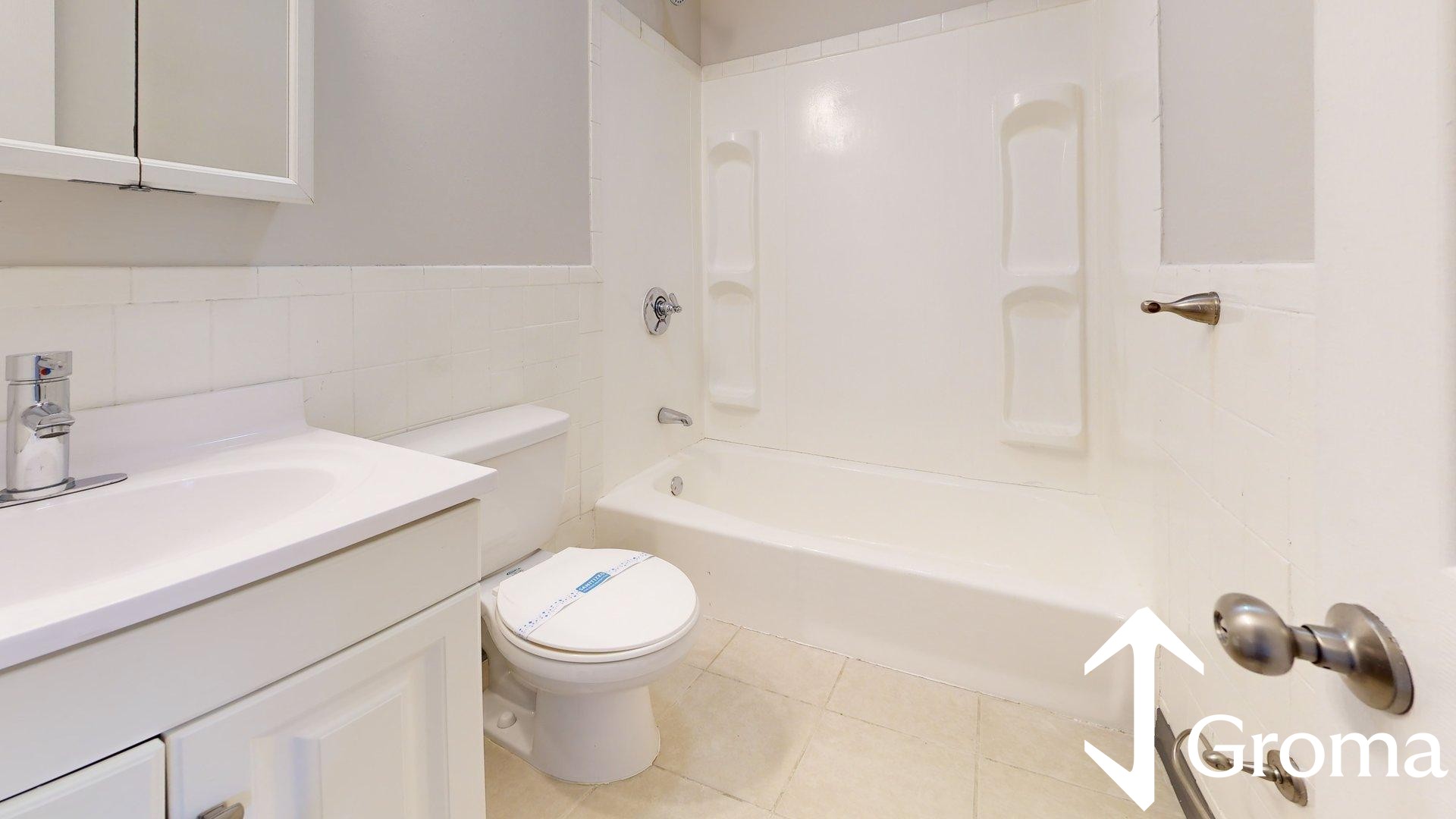 Photos of apartment on Meridian St.,Boston MA 02128