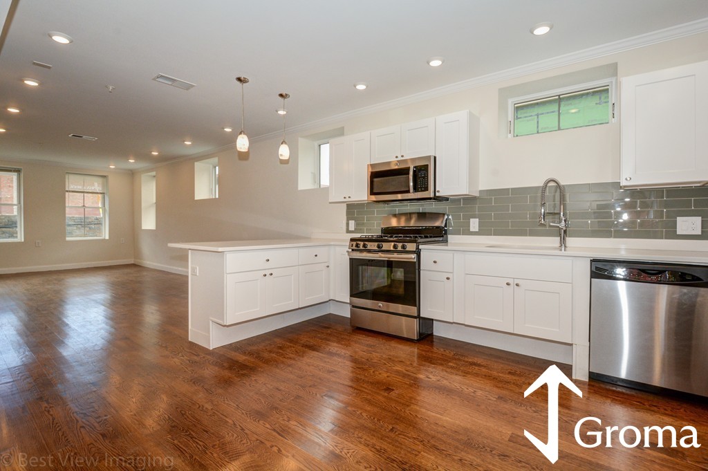 Photos of apartment on Washington St.,Boston MA 02119