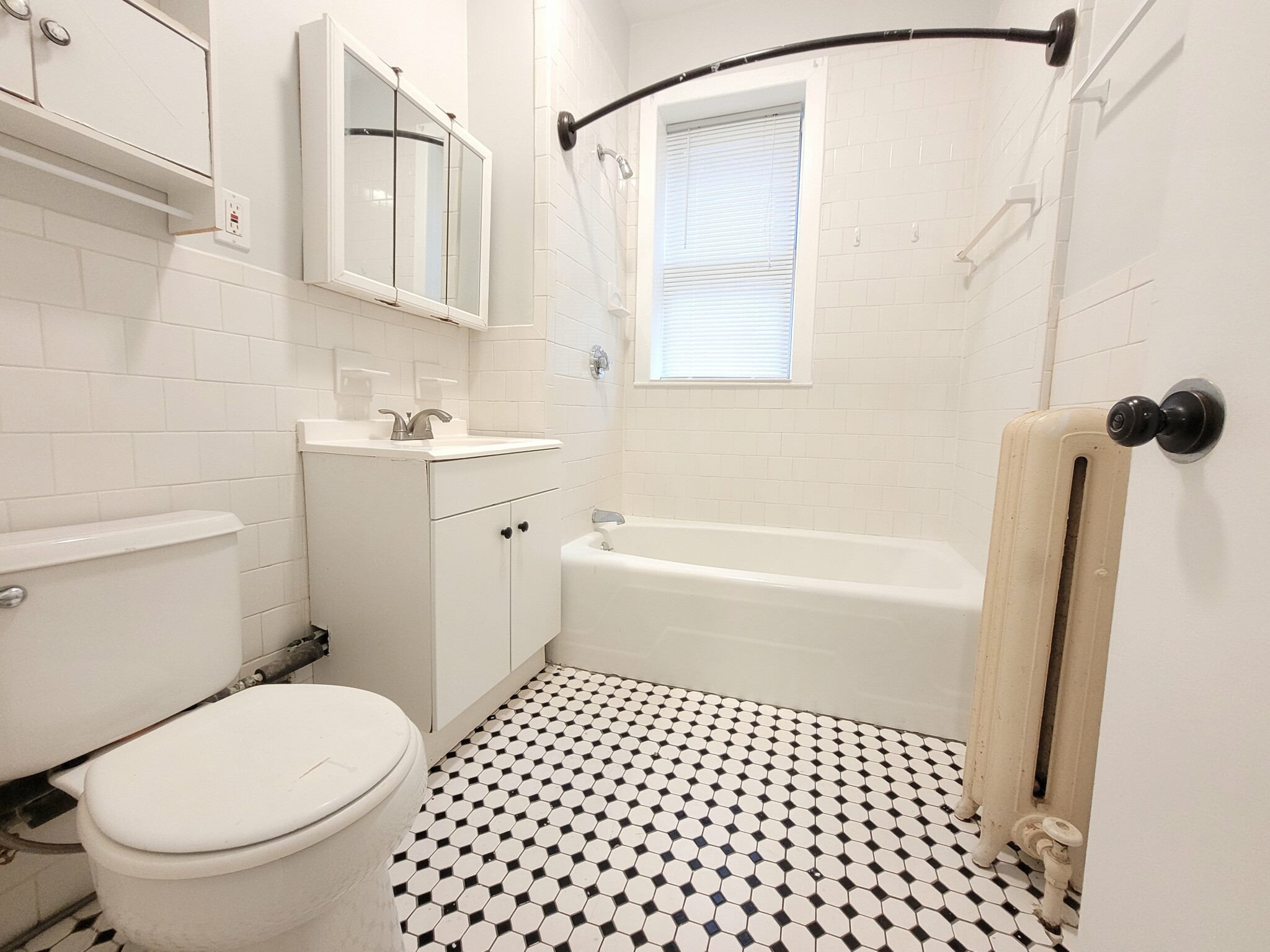 48 Clark Ave, Chelsea