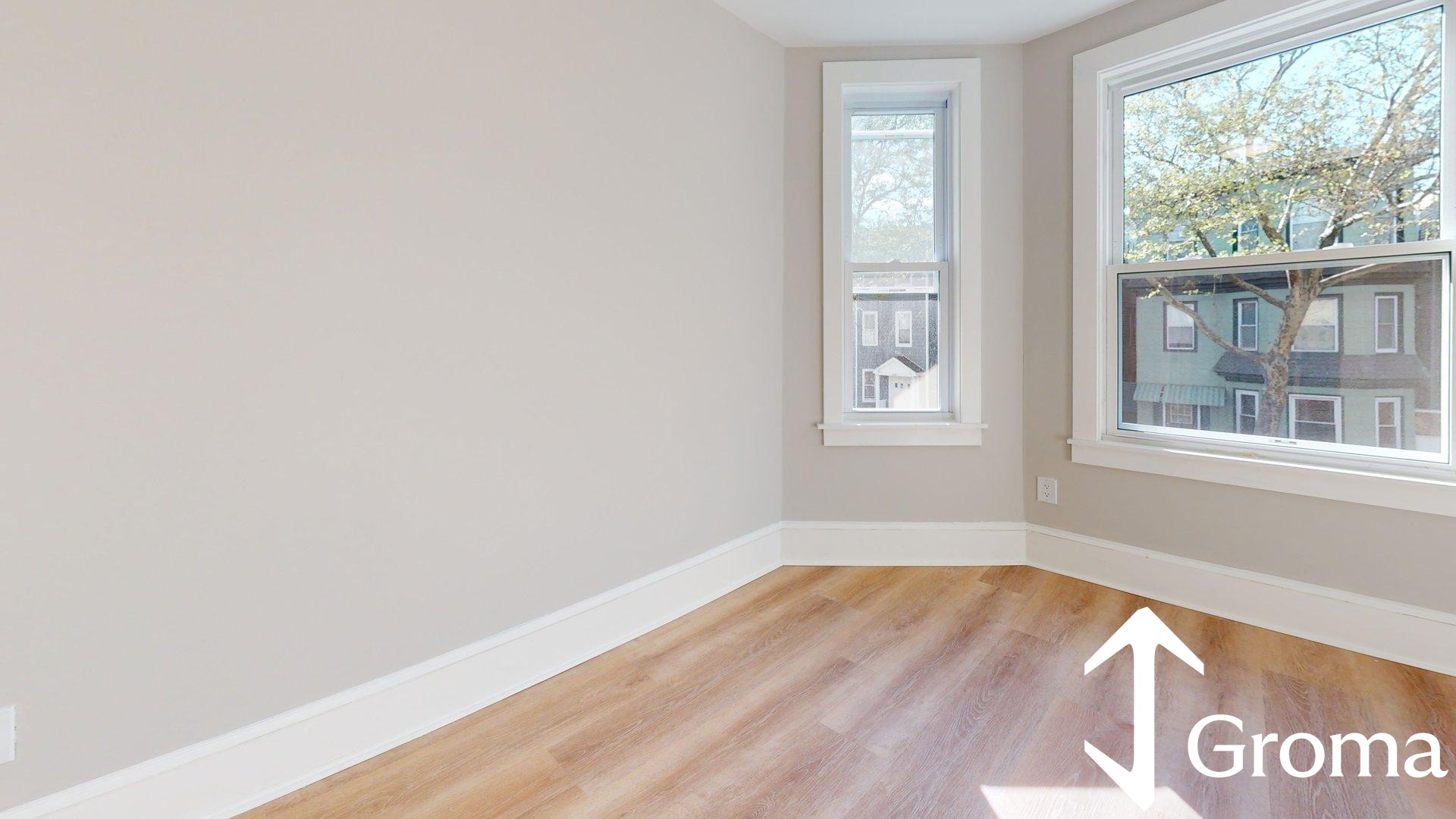 Photos of apartment on Chelsea St.,Boston MA 02128