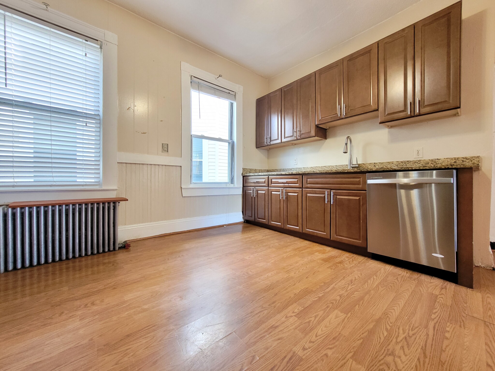 5 Beds, 1 Bath apartment in Boston, Dorchester for $3,195