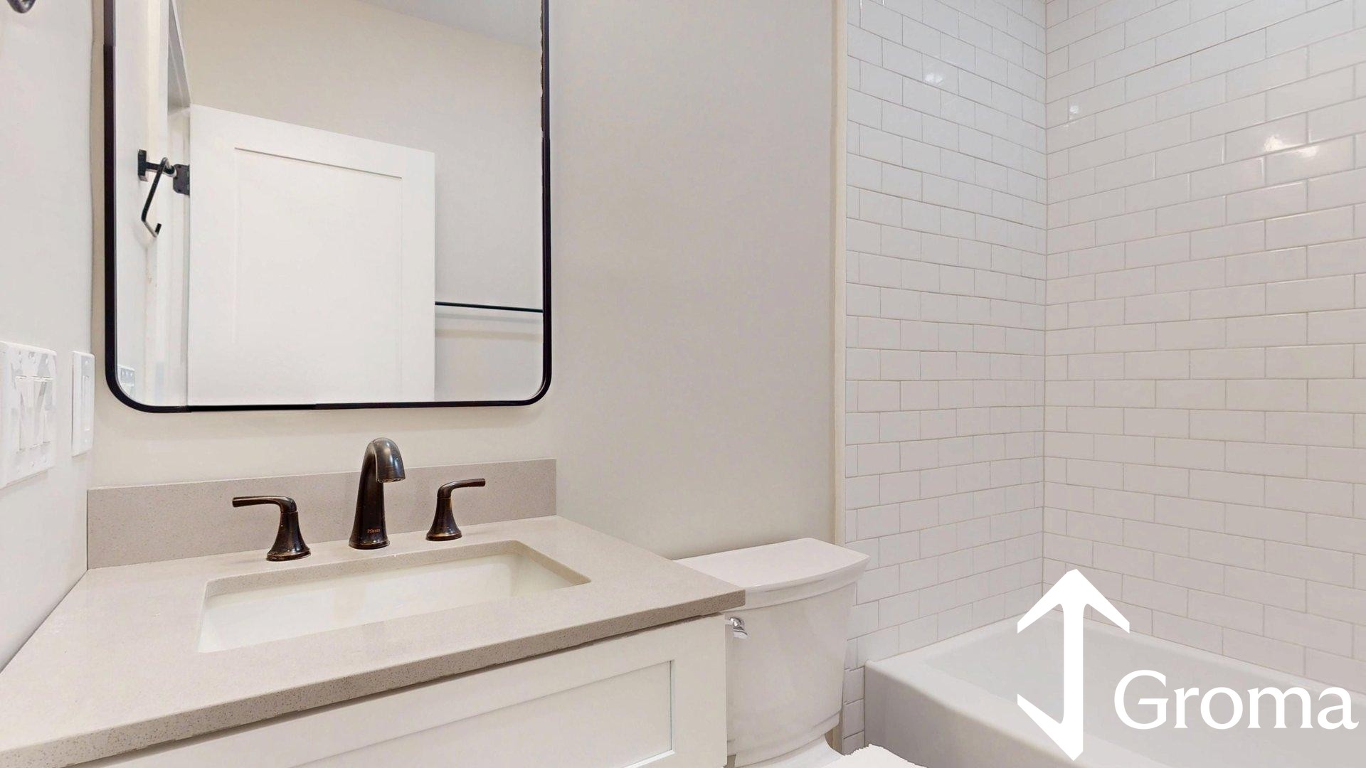 Photos of apartment on Chelsea St.,Boston MA 02128