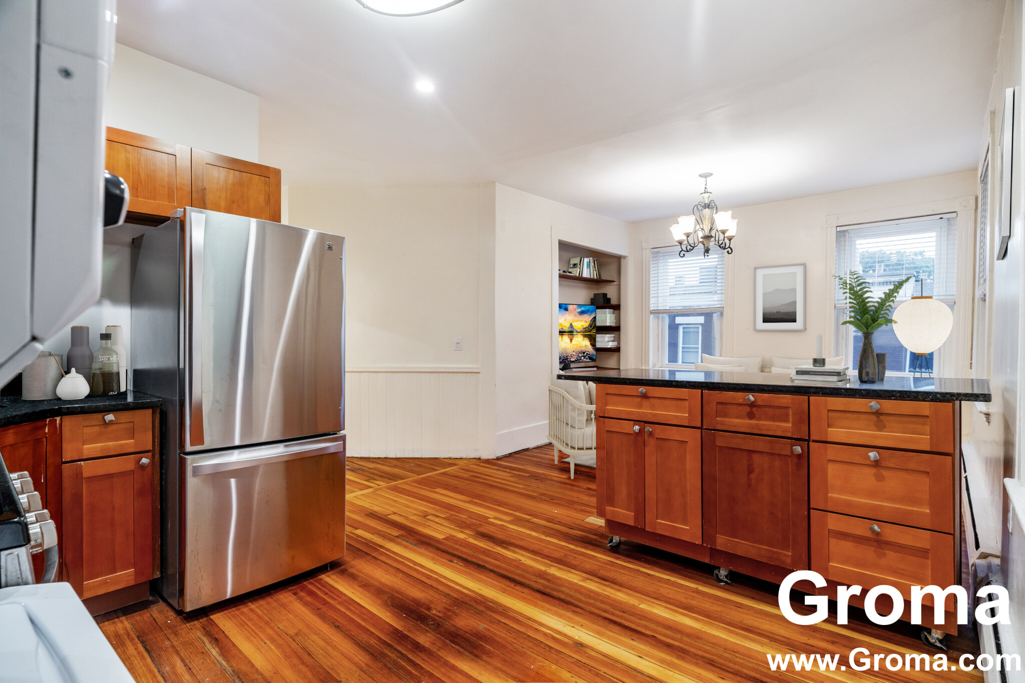 126 Day St, Jamaica Plain