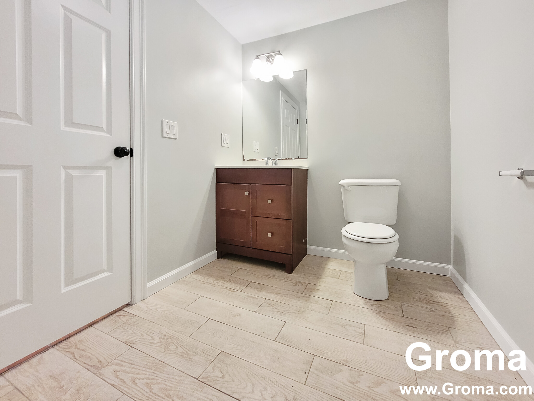 26 32 Arcadia, Dorchester