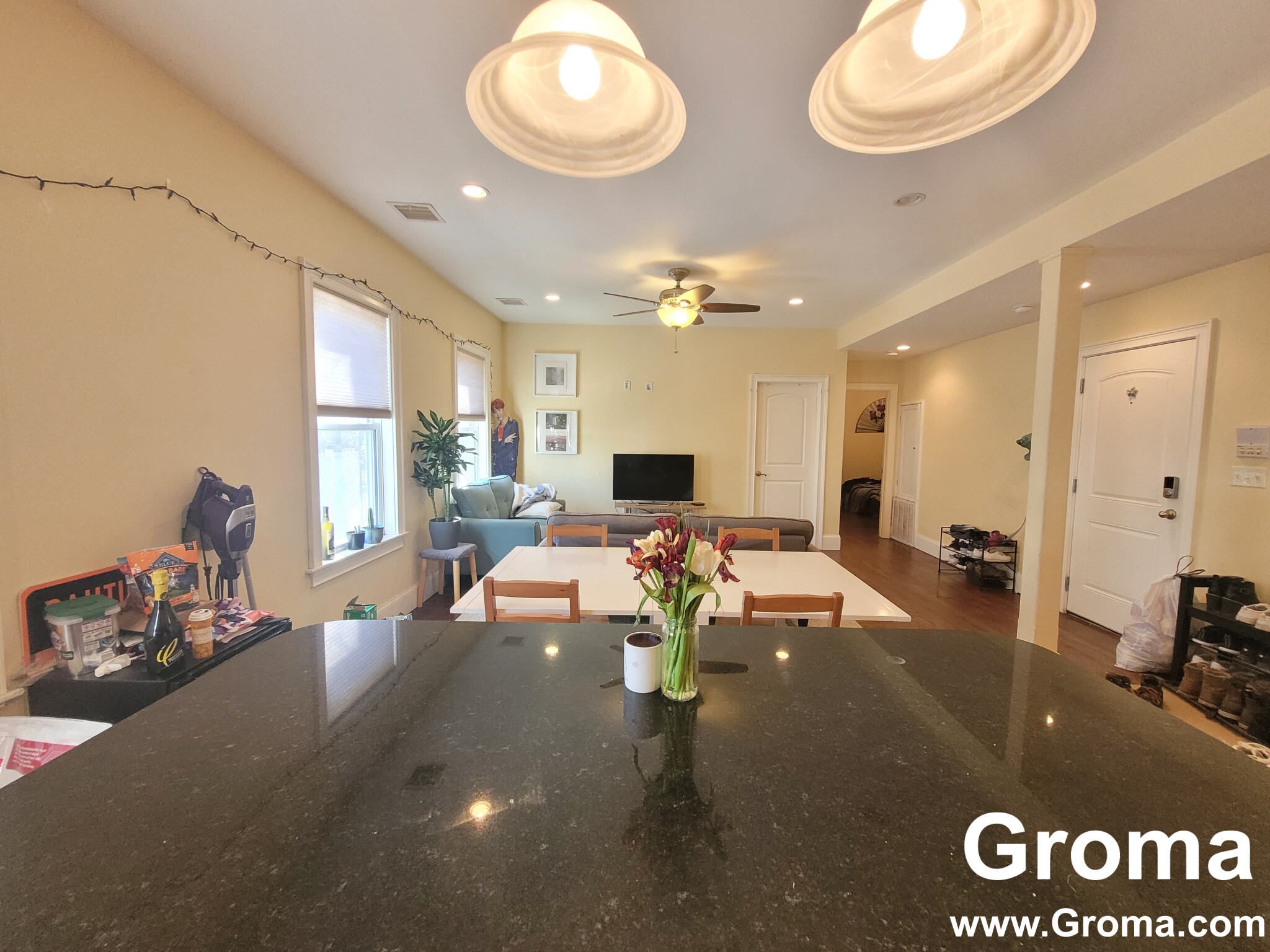 81 Hillside, Mission Hill