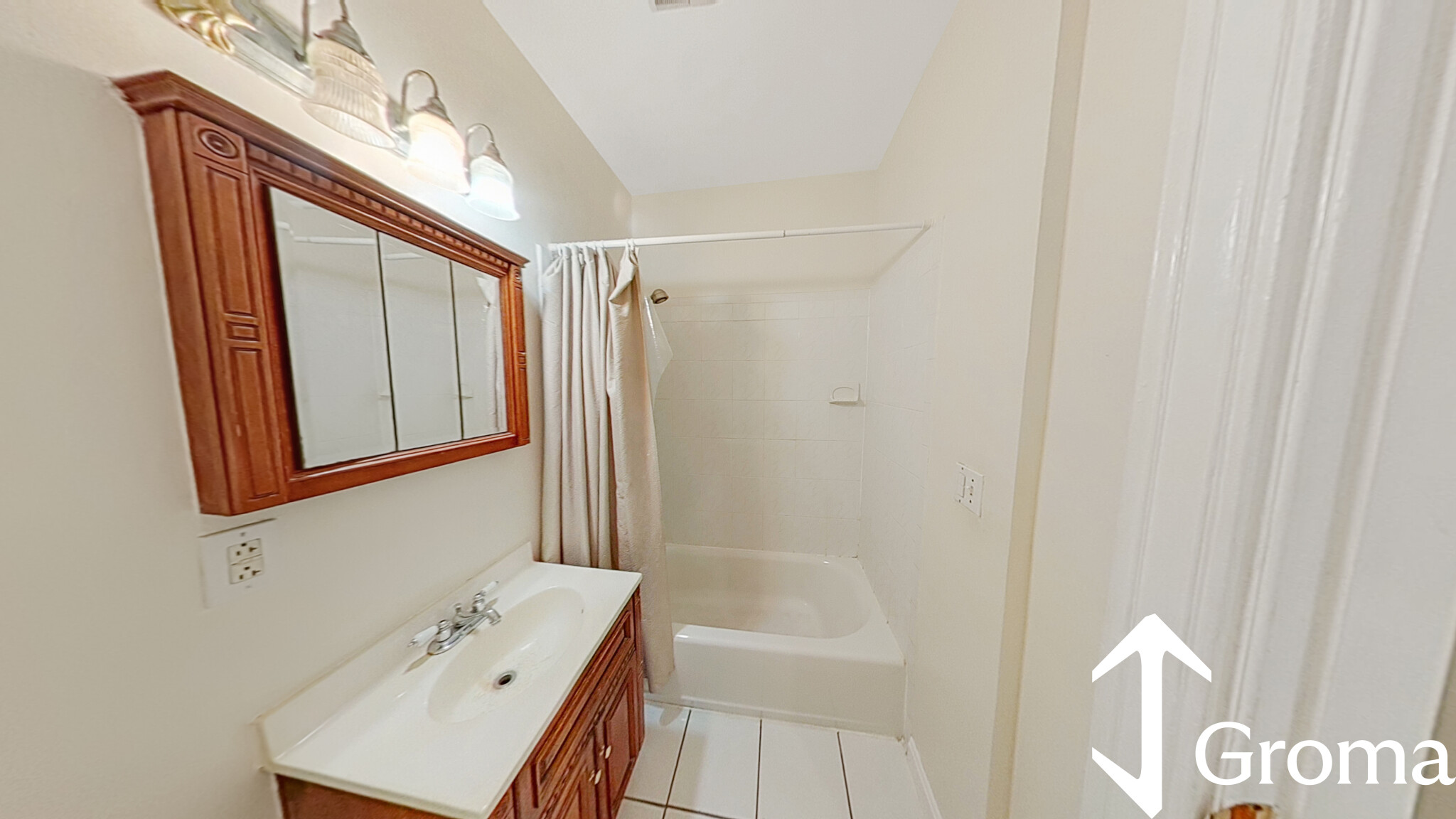 1540 Tremont, Mission Hill