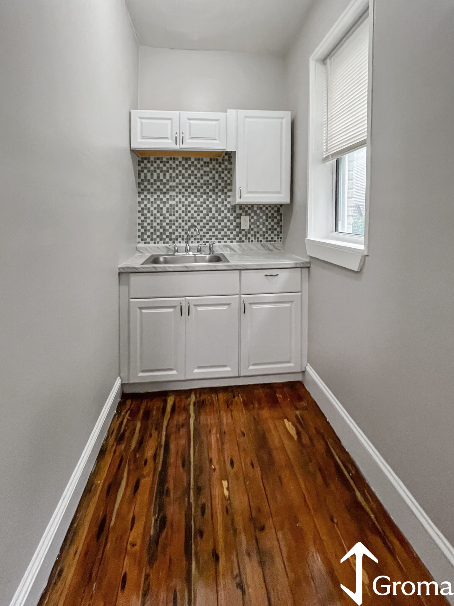 48 Clark Ave, Chelsea