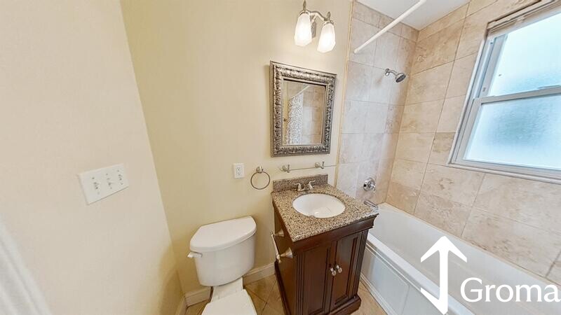 28 Fisher Ave, Mission Hill