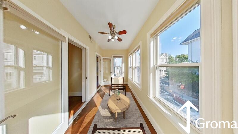 28 Fisher Ave, Mission Hill