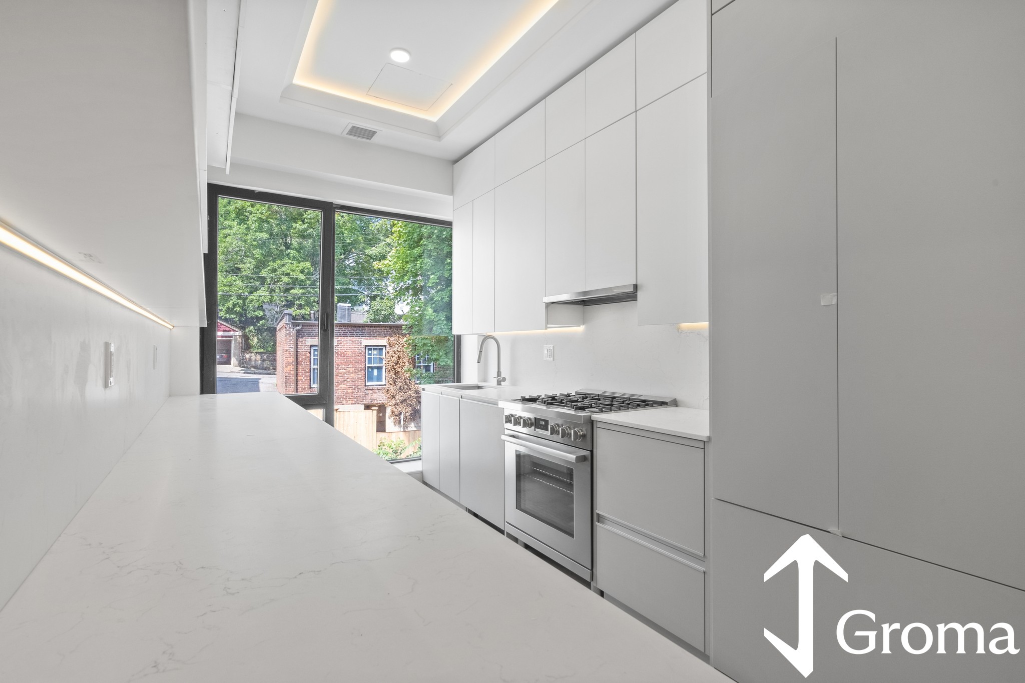 Photos of apartment on Beacon Street1580 Beacon Street - PH,Brookline MA 02446