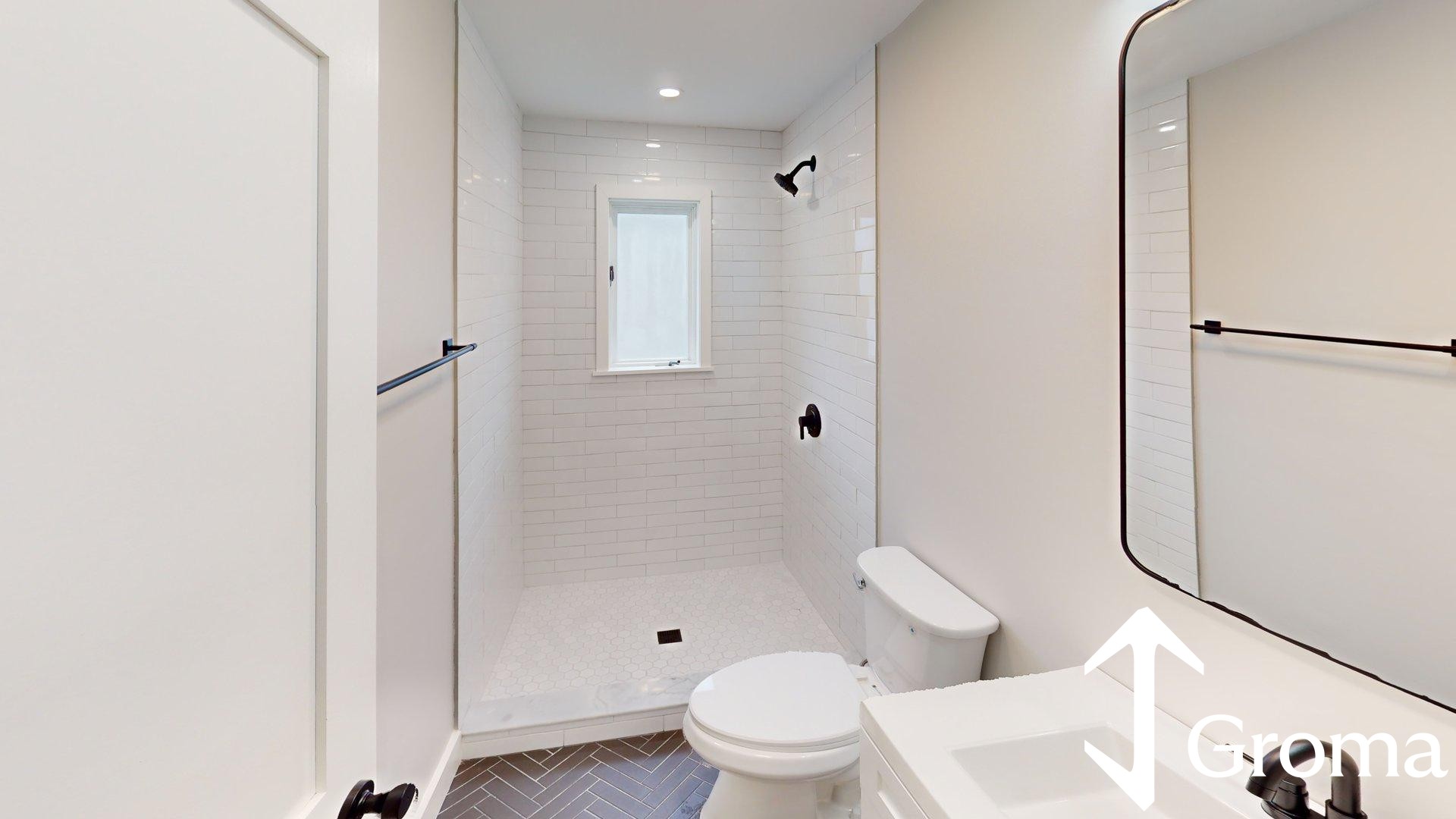Photos of apartment on Main St.,Medford MA 02155