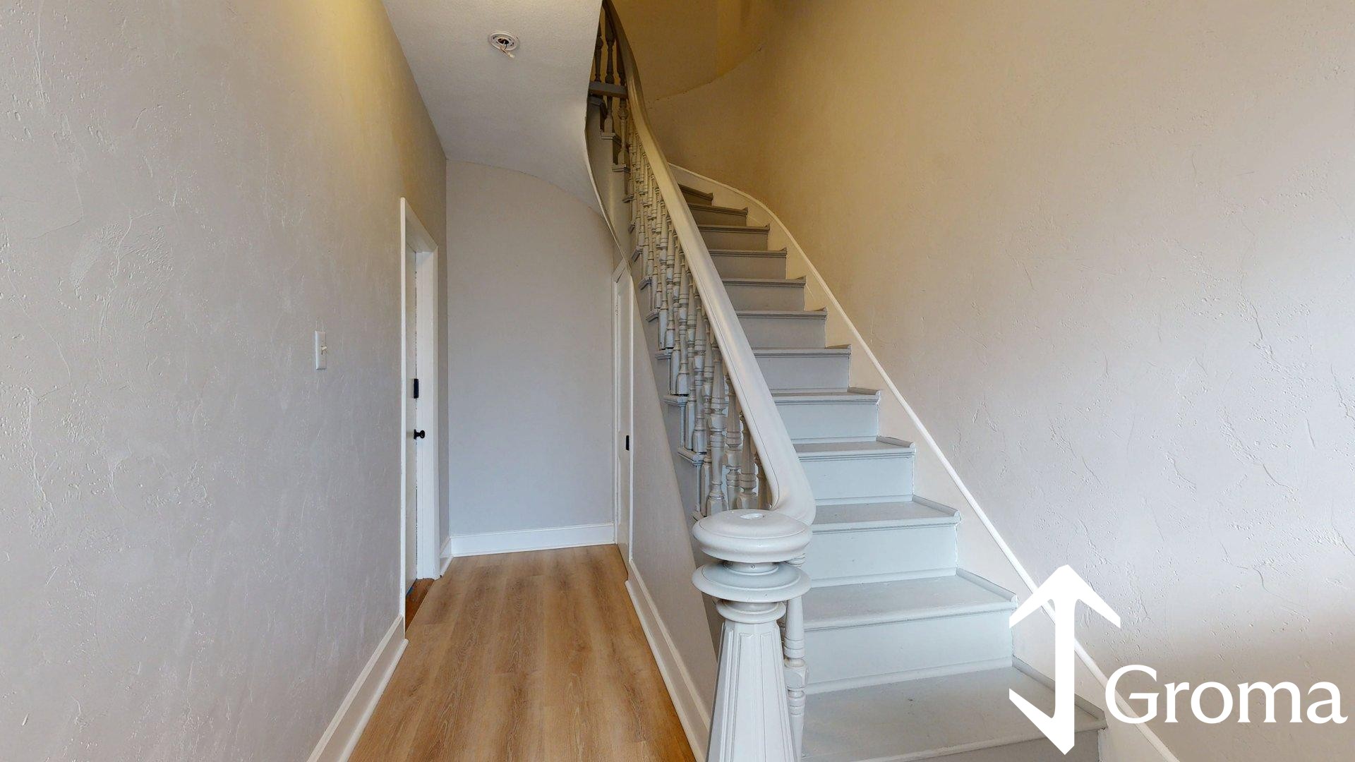 Photos of apartment on Border St.,Boston MA 02128