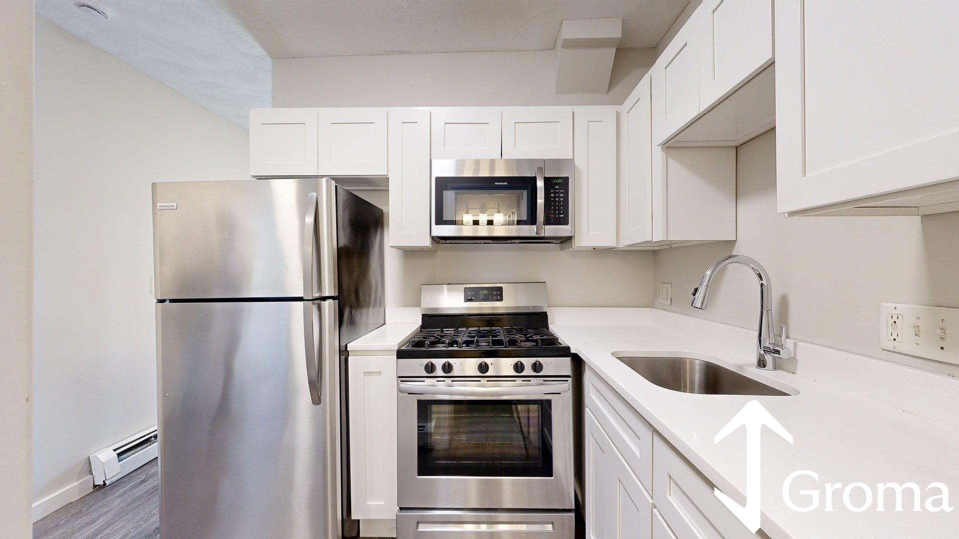 Photos of apartment on Chelsea St.,Boston MA 