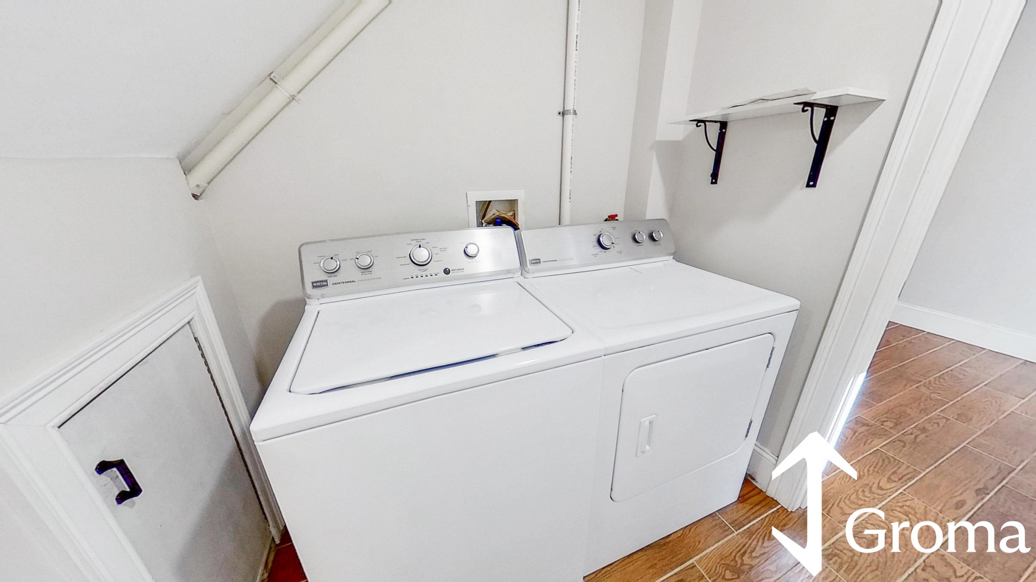 Photos of apartment on Caldwell St.,Boston MA 02129