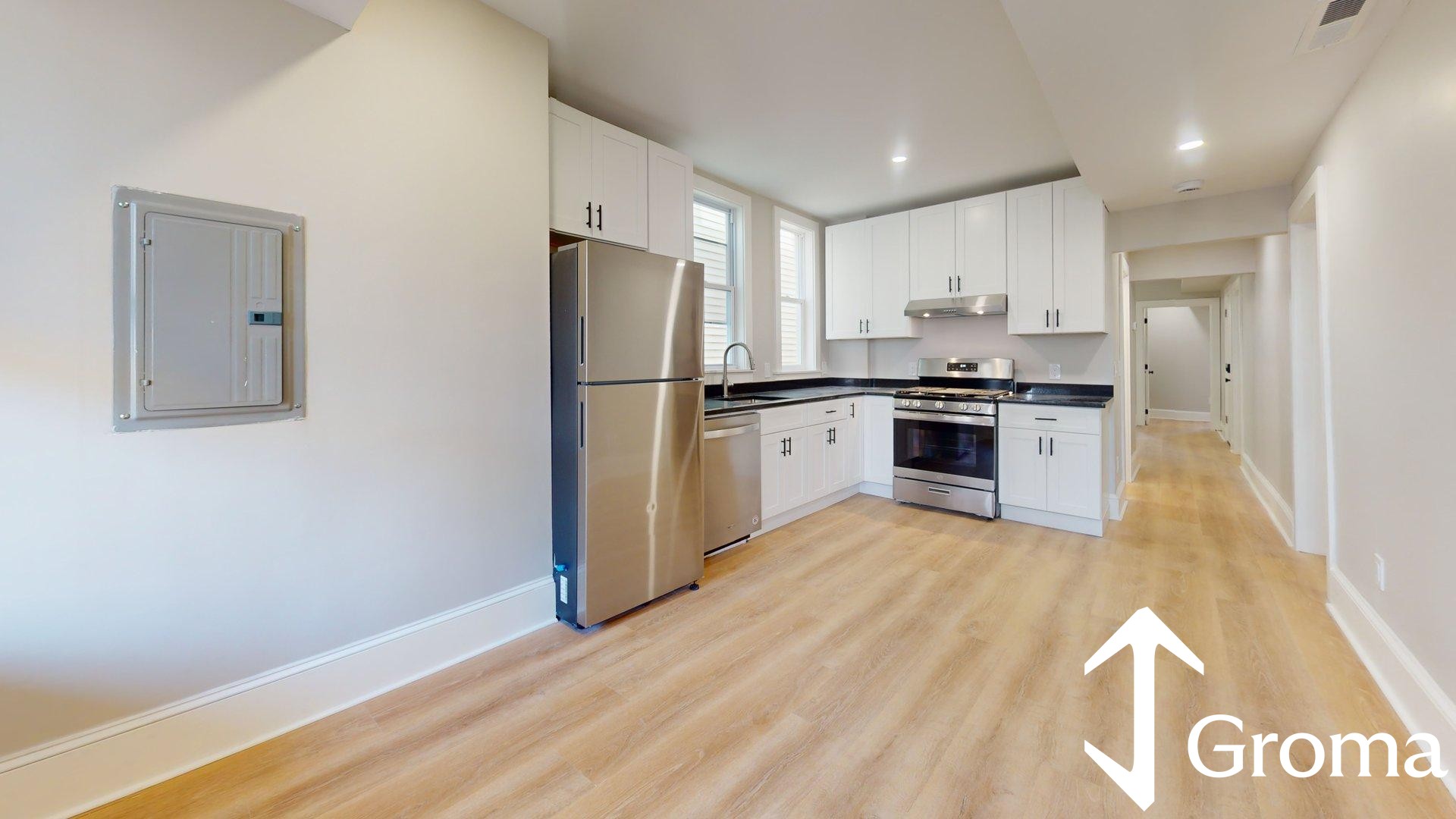 Photos of apartment on Chelsea St.,Boston MA 02128