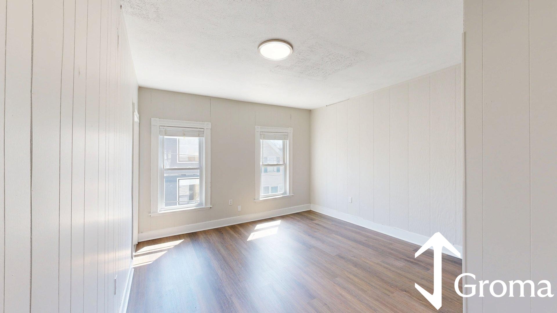 Photos of apartment on Chelsea St.,Boston MA 02128