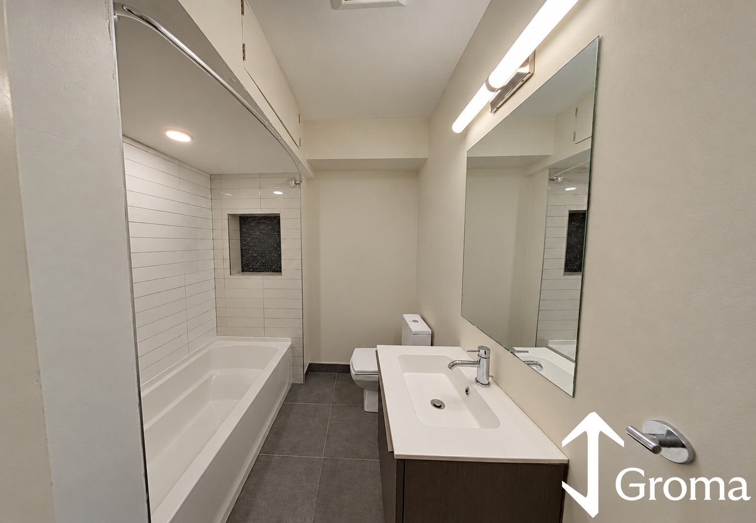 Photos of apartment on Saint Alphonsus St.,Boston MA 02120
