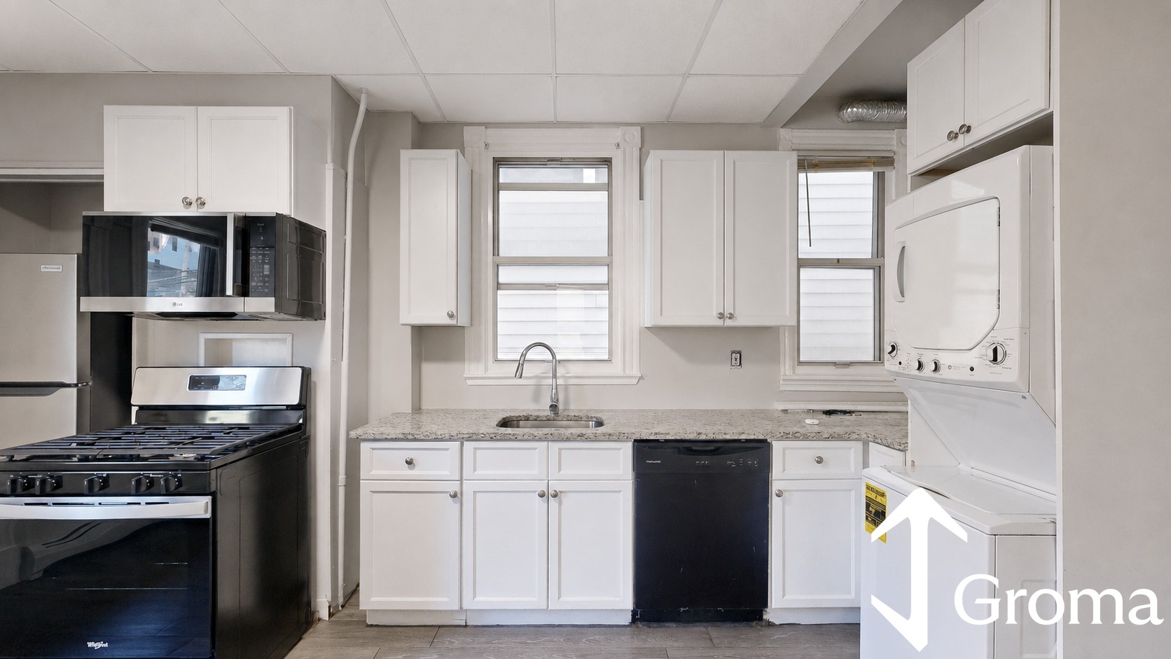 Photos of apartment on Chelsea St.,Boston MA 02128