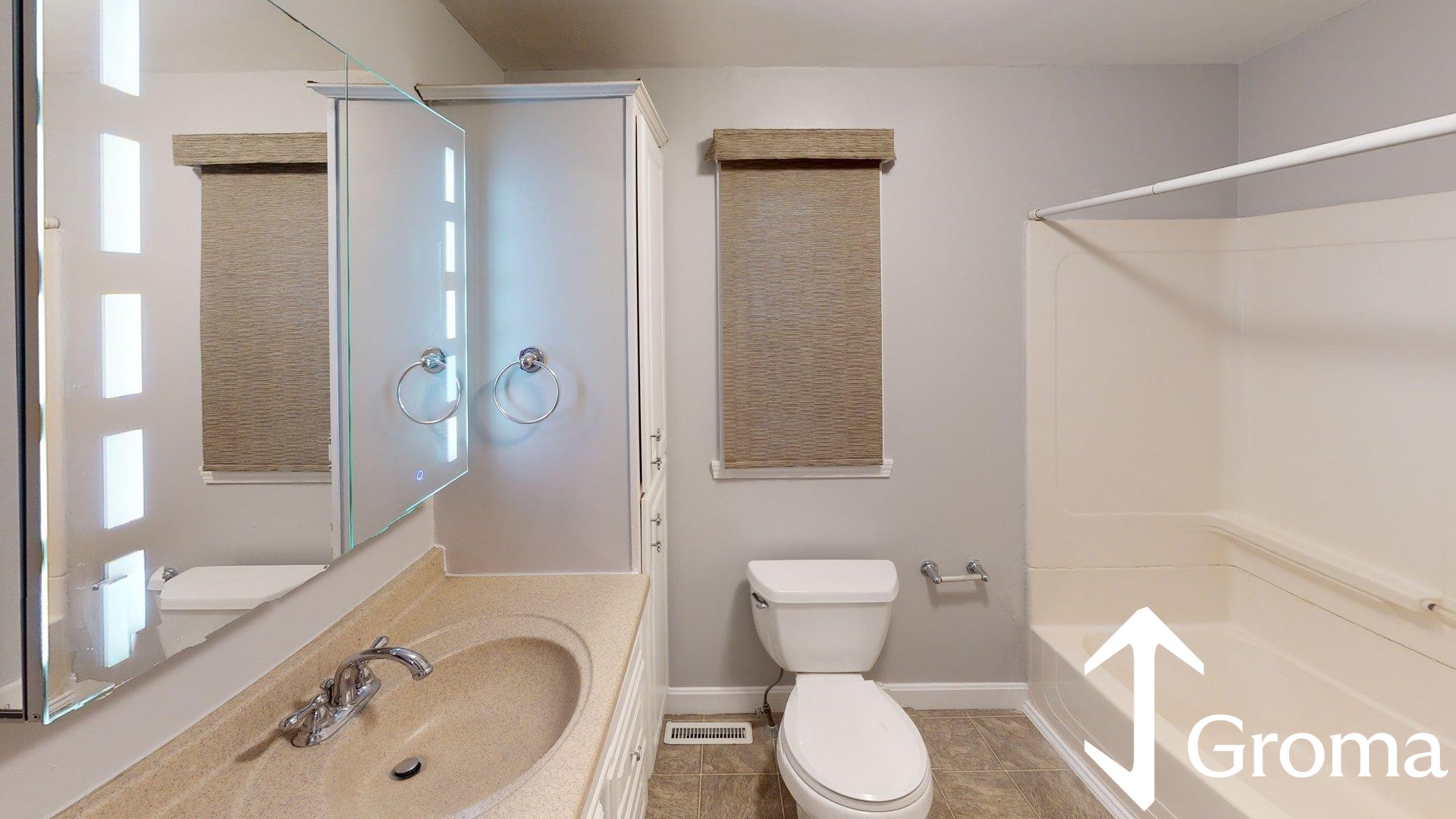 Photos of apartment on Saratoga St.,Boston MA 02128