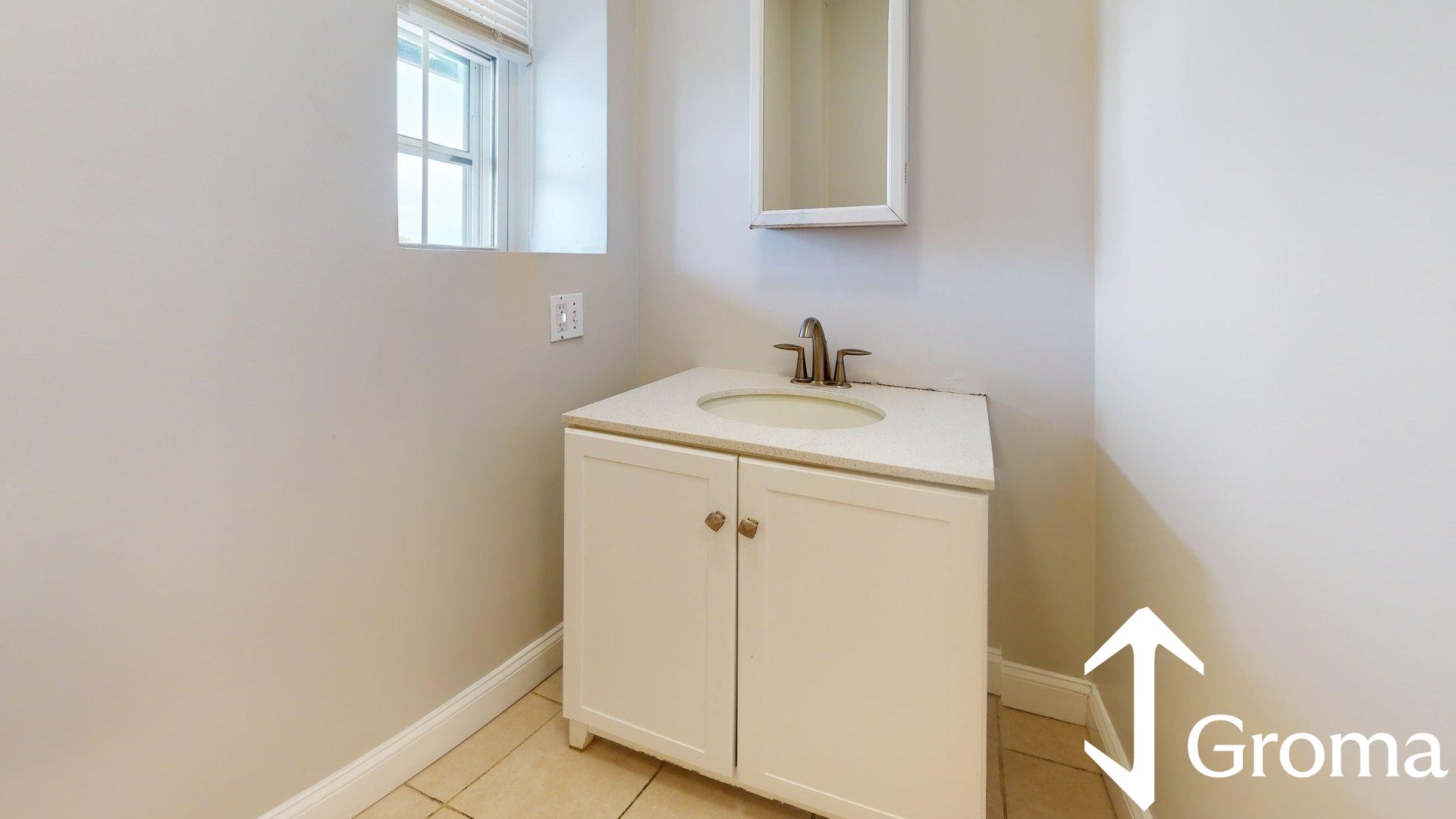 Photos of apartment on Saratoga Street972-974 Saratoga St.,Boston MA 02128