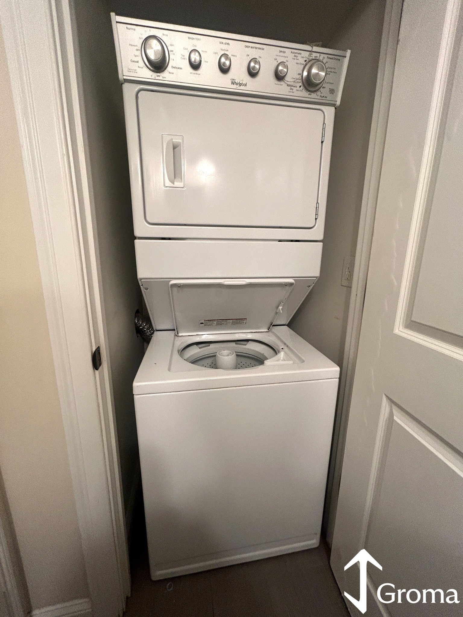 Photos of apartment on Washington St.,Boston MA 02119