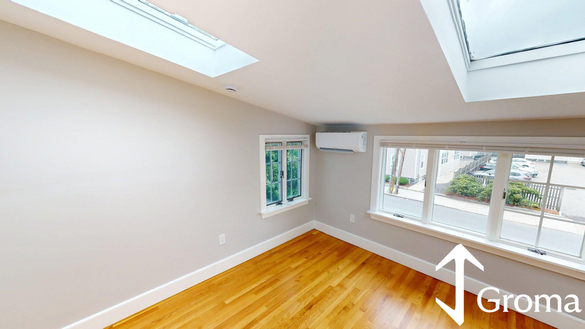 Photos of apartment on Main St.,Medford MA 02155