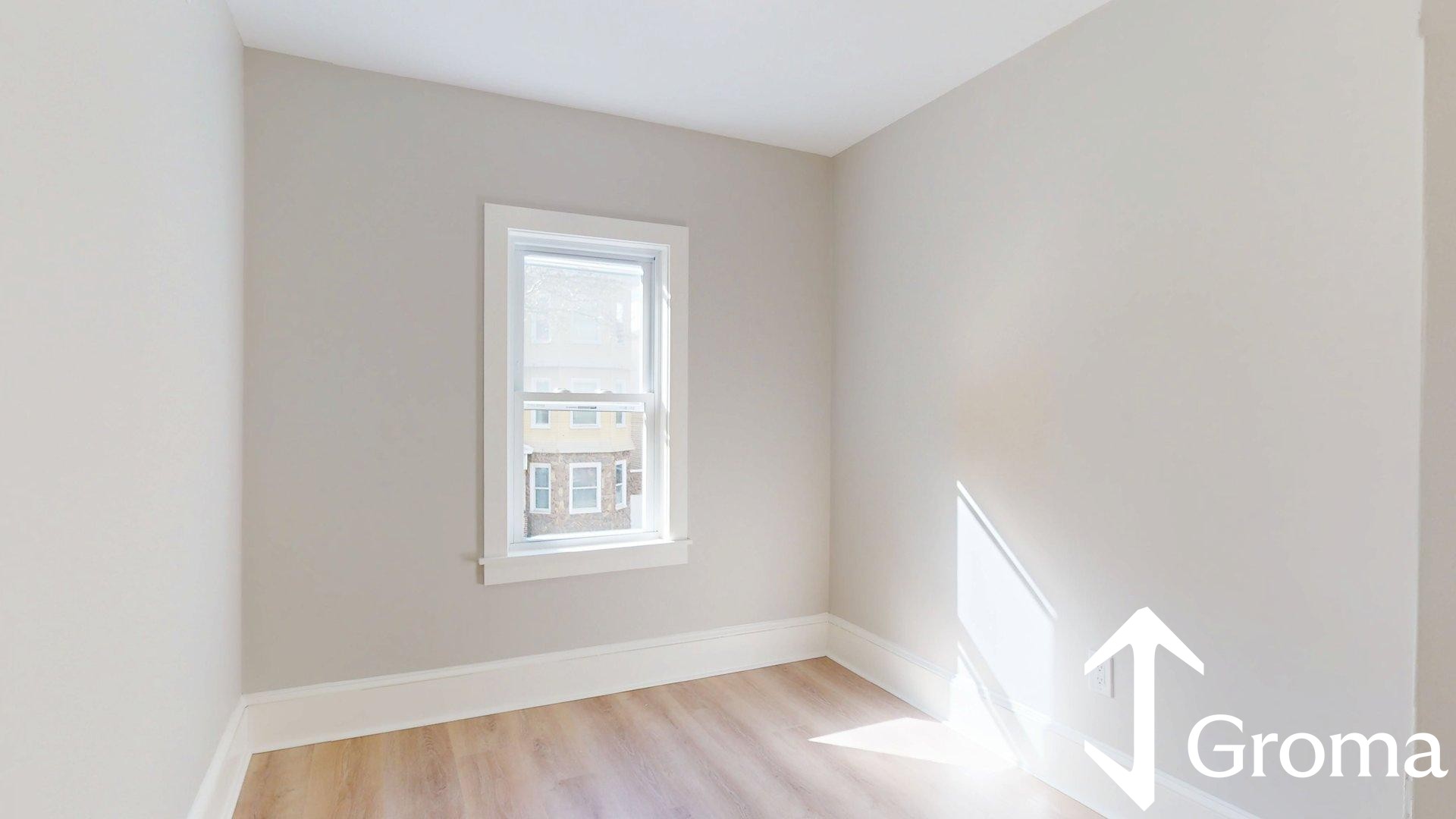 Photos of apartment on Chelsea St.,Boston MA 02128