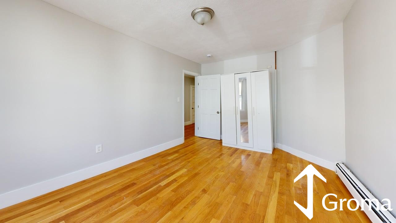 Photos of apartment on Chelsea St.,Boston MA 02128