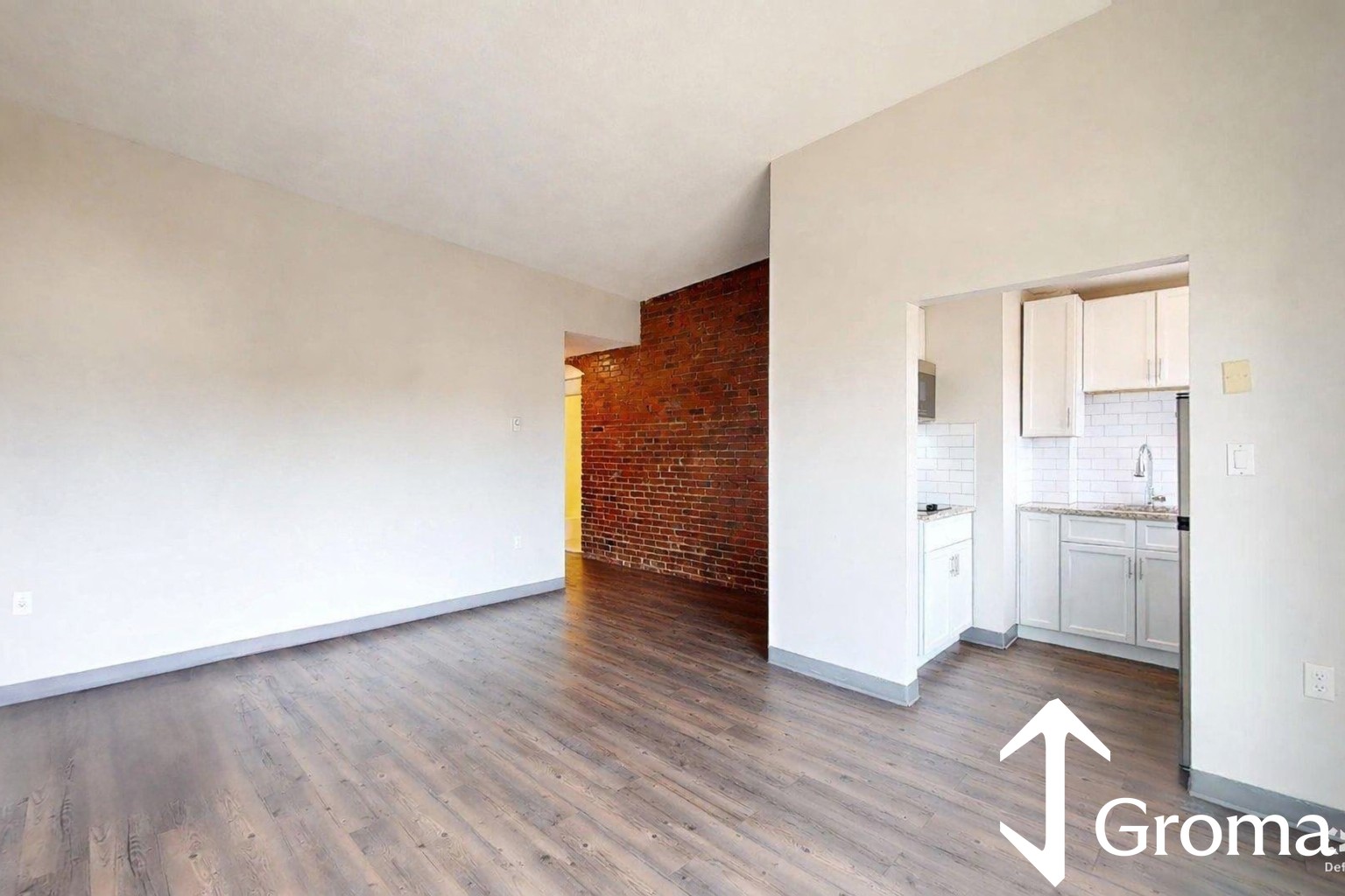 Photos of apartment on Heard St.,Chelsea MA 