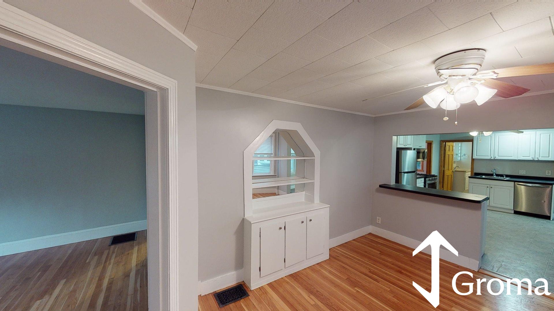 Photos of apartment on Saratoga St.,Boston MA 02128