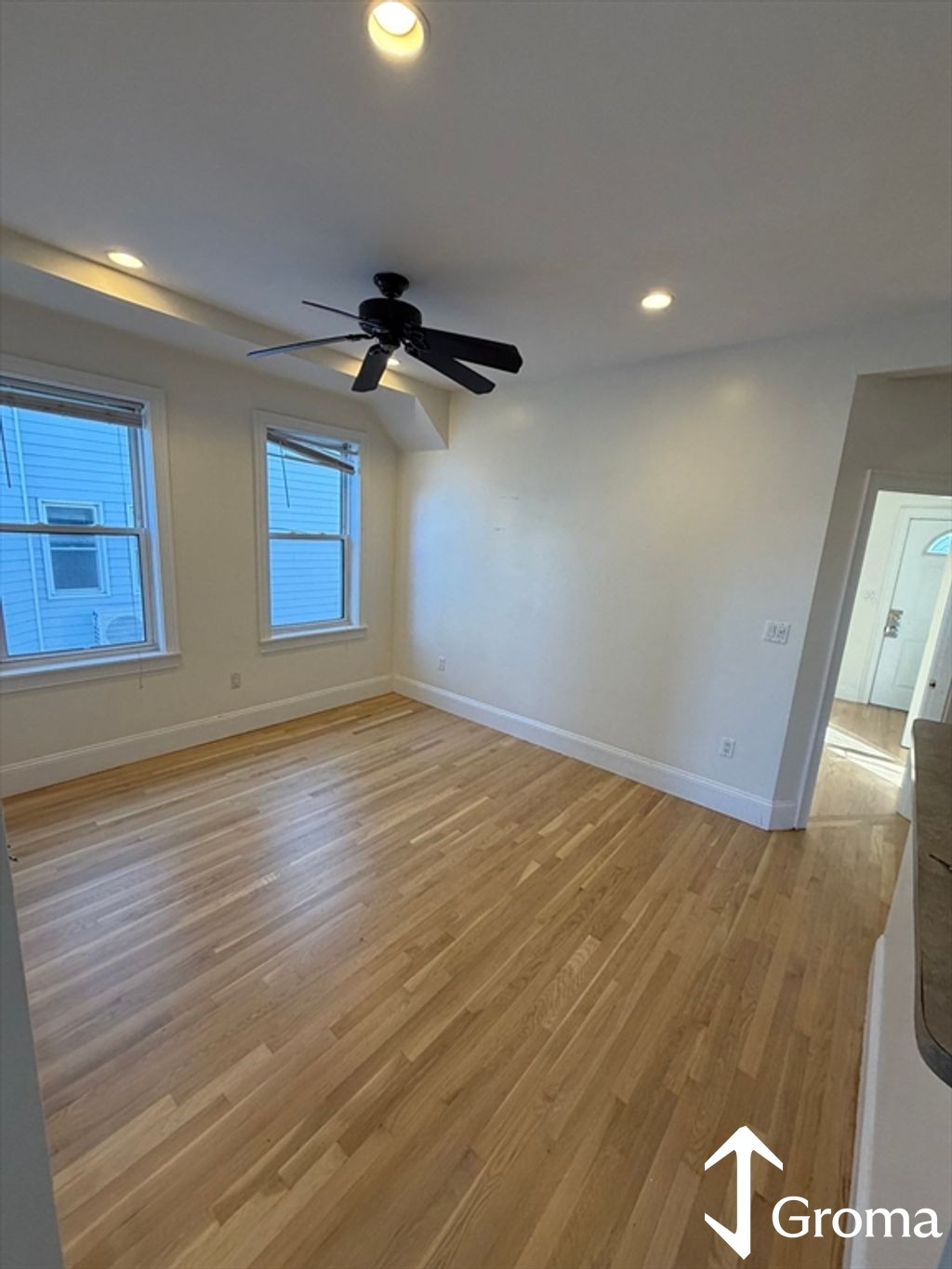 Photos of apartment on Humboldt Place4,Boston MA 02127