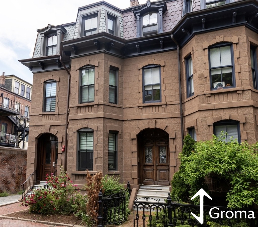 Photos of apartment on Worthington St.,Boston MA 02120