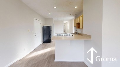 Photos of apartment on Chelsea St.,Boston MA 