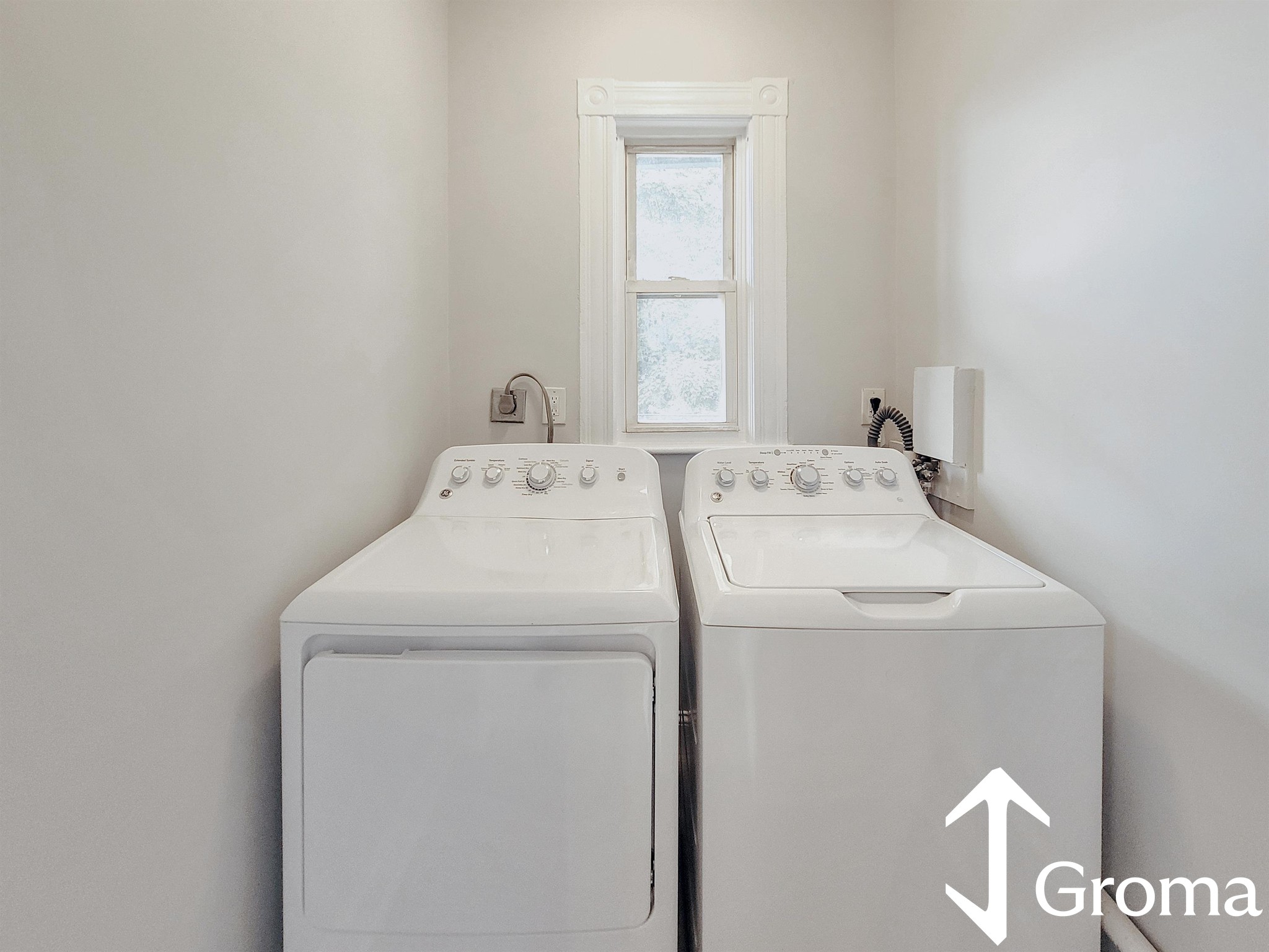 Photos of apartment on Dunlap St.,Boston MA 02124