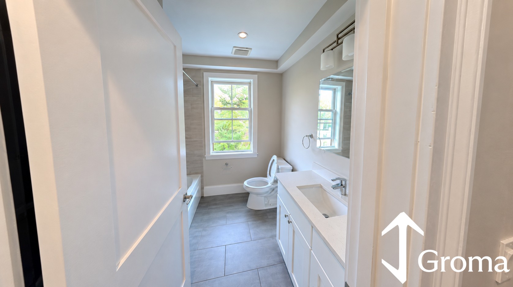 Photos of apartment on Juniper St.,Boston MA 02119