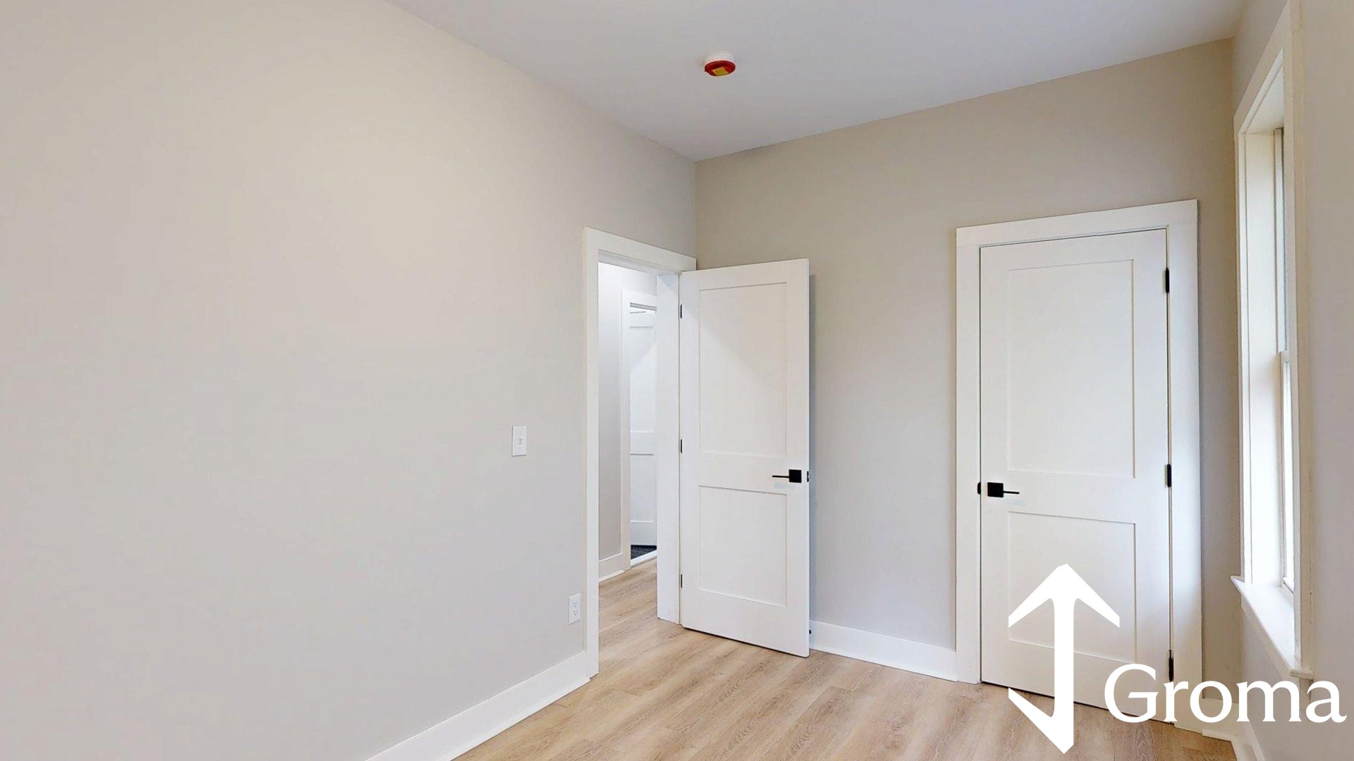 Photos of apartment on Paris St.,Boston MA 02128