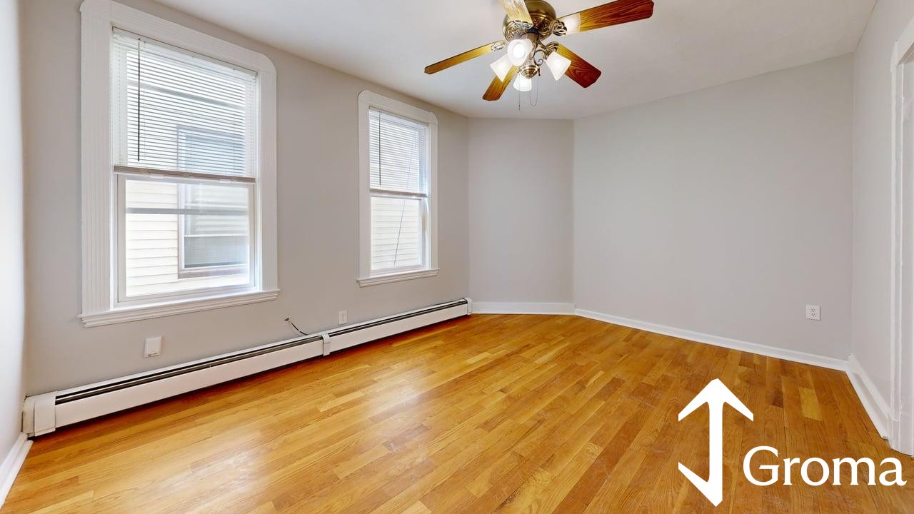 Photos of apartment on Chelsea St.,Boston MA 02128