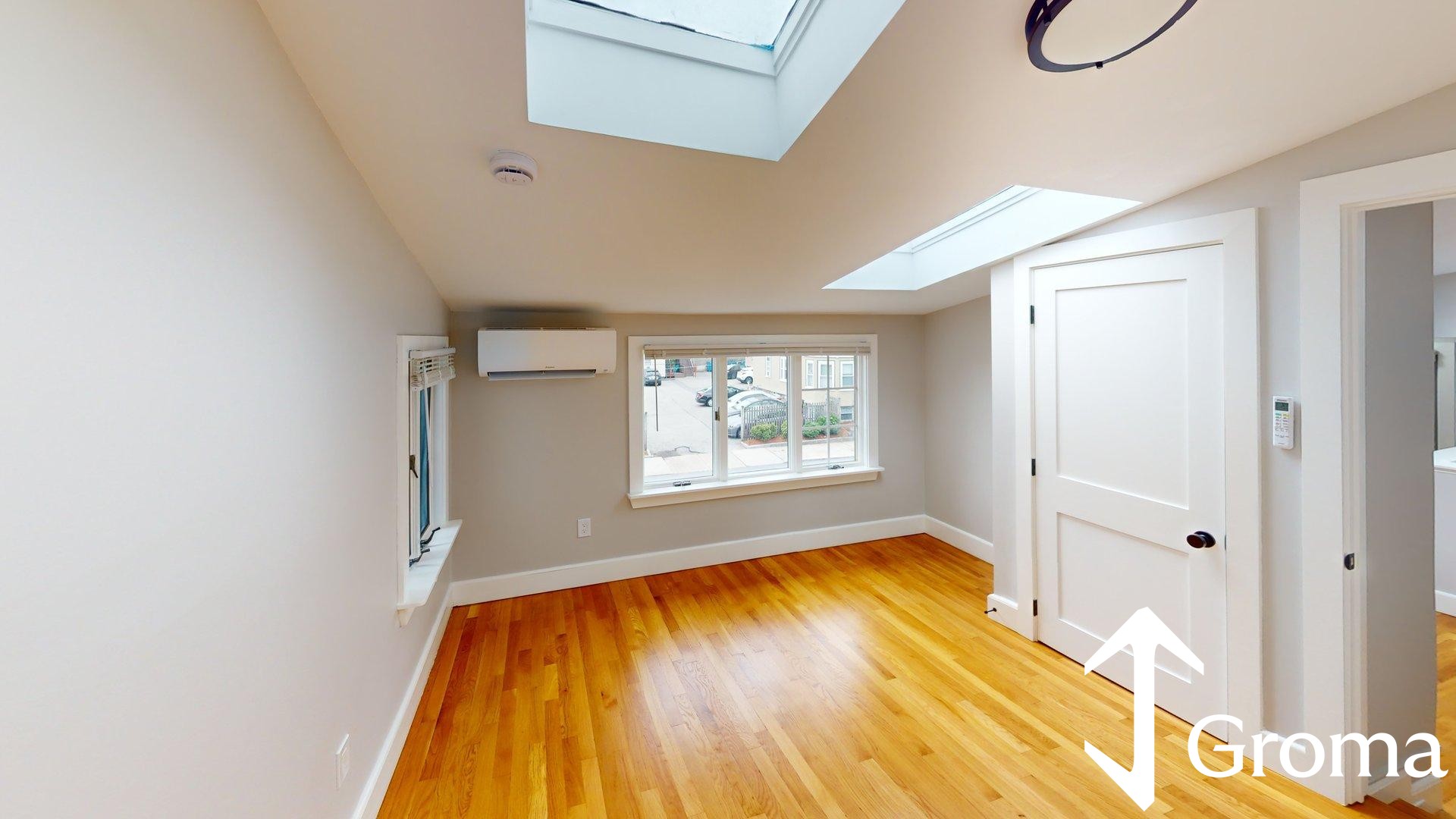 Photos of apartment on Main St.,Medford MA 02155