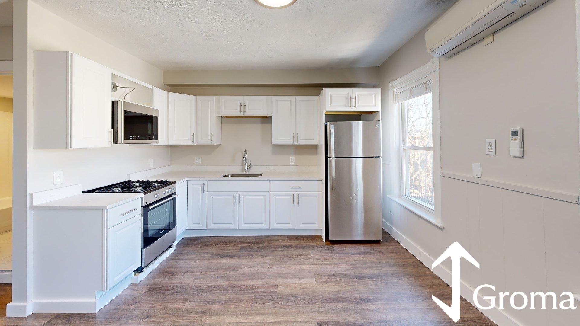 Photos of apartment on Chelsea St.,Boston MA 02128